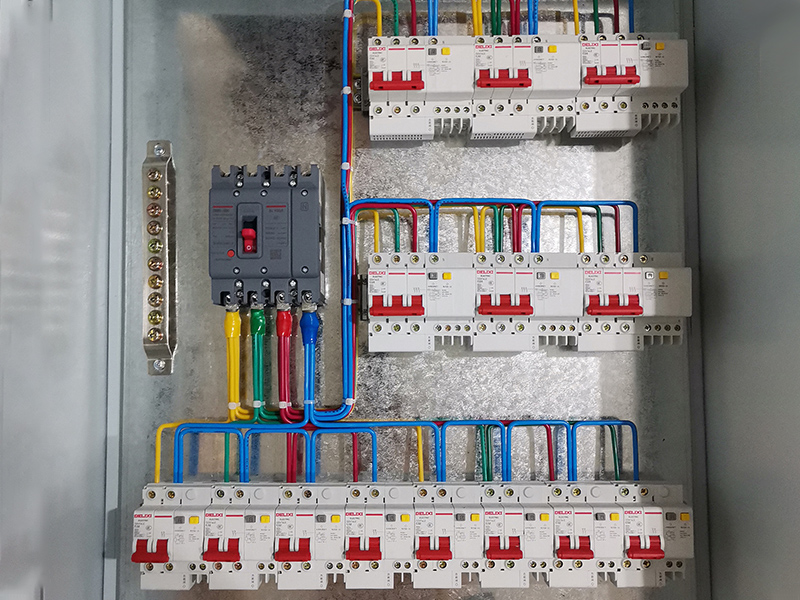 定制BG16三相四線低壓成套配電箱控制箱德力西漏保空開14回路